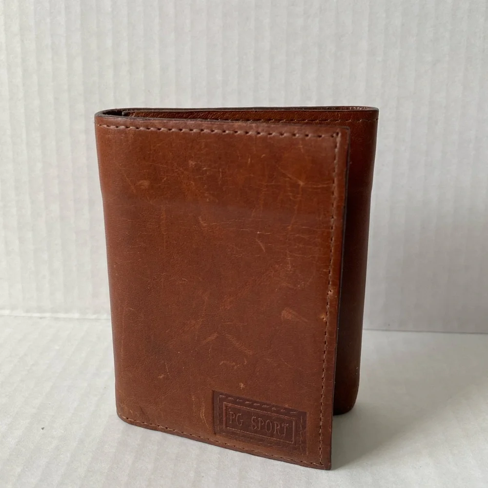 PG SPORT BROWN LEATHER TRIFOLD WALLET